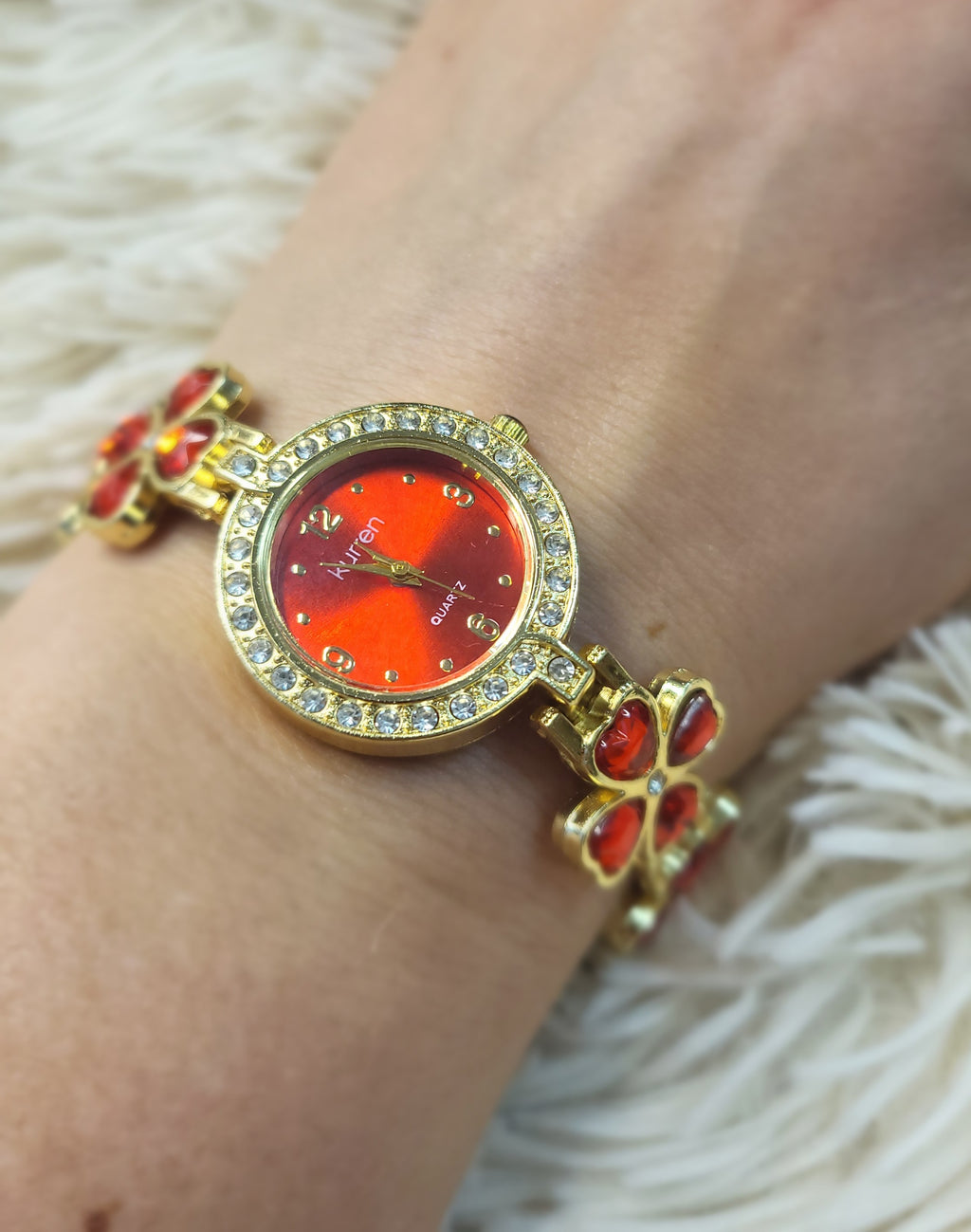❤️ Elegante Damenuhr Red Heart – Gold & Rubinrot ❤️