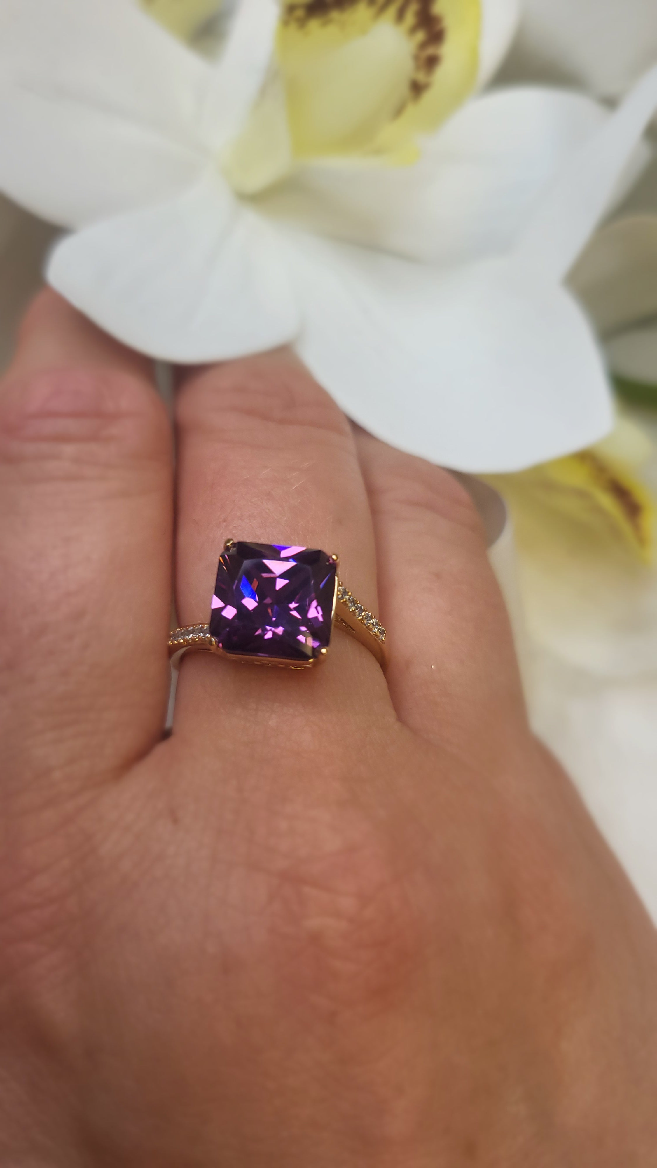 👑 Royal Violet Ring – Chirurgischer Stahl 18K vergoldet Gr.8 💜✨