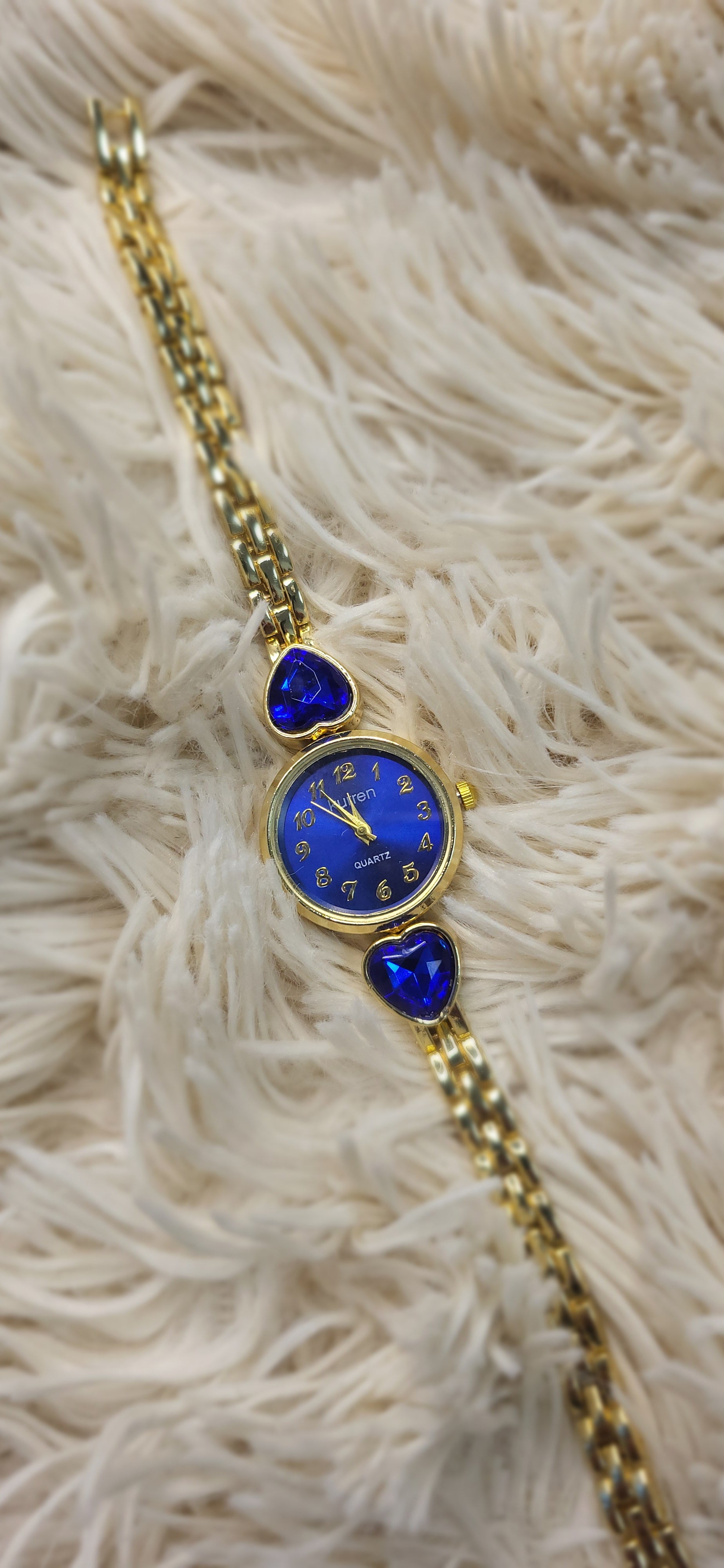 👑 Blue Heart Luxury Watch – Damenuhr aus Edelstahl 💙✨⌚