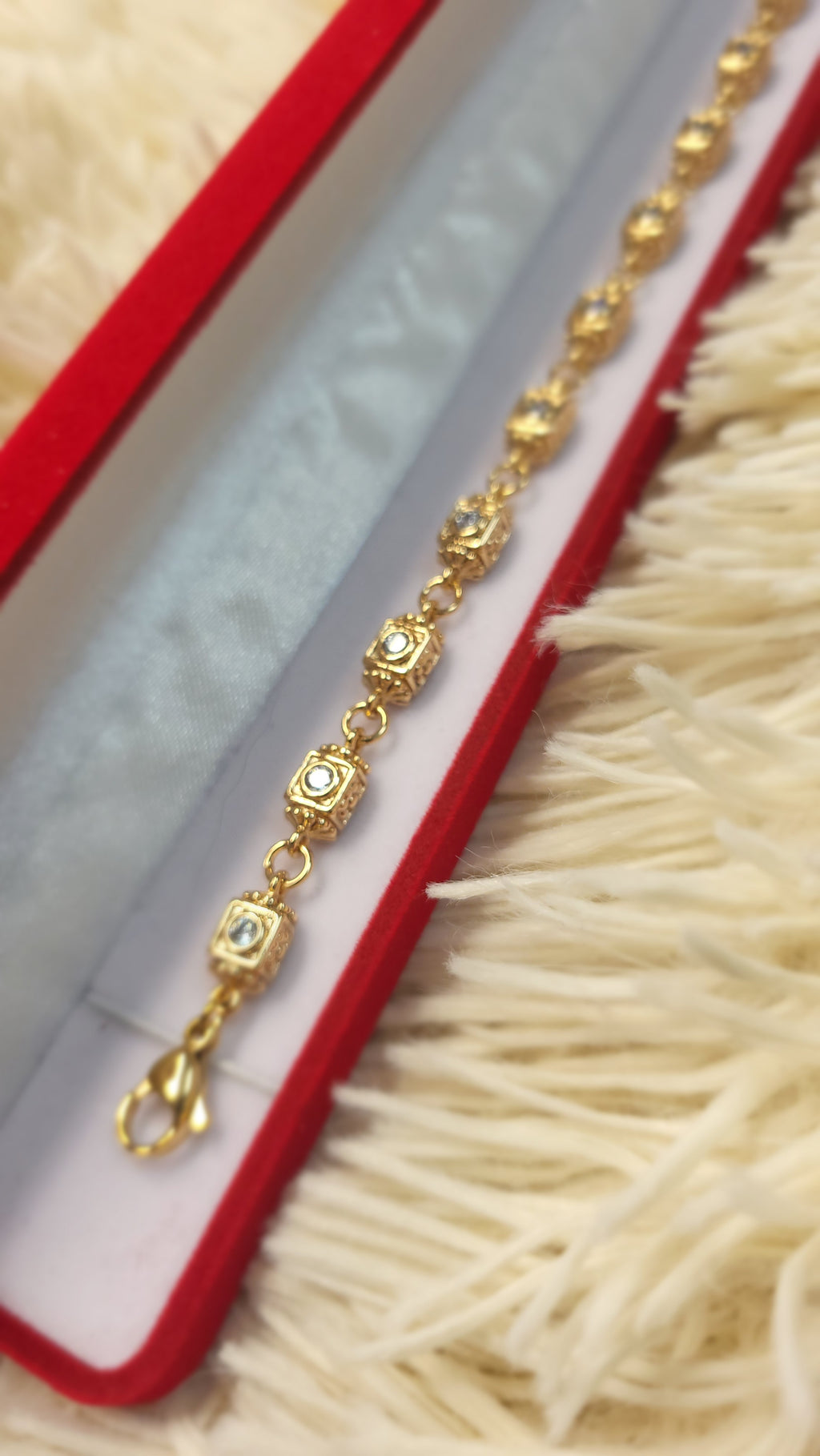 👑 Royal Golden Cube – Elegancka Bransoletka ze Stali Chirurgicznej 18K Gold PVD ✨