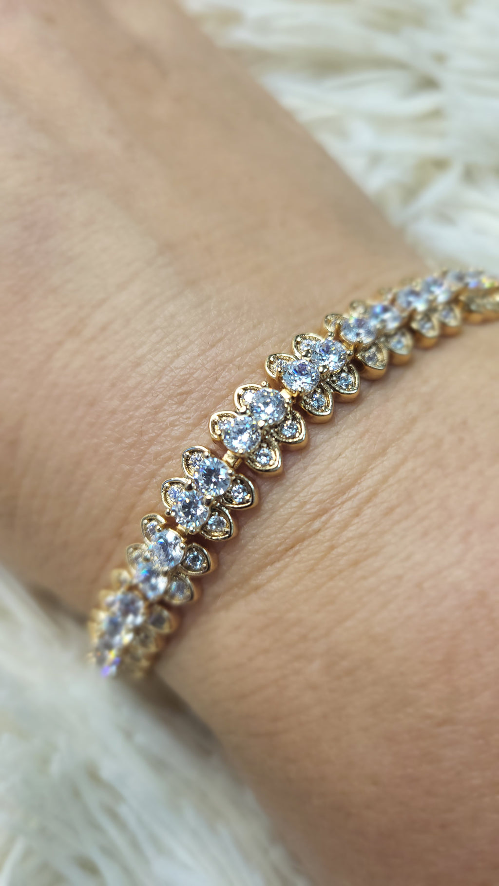 👑 Luxus Armband „Crystal Blossom“ – Funkelnde Eleganz in Gold 💎🌸